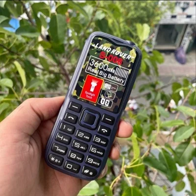 Land Rover S-006 – Telefon sa 3 SIM kartice
