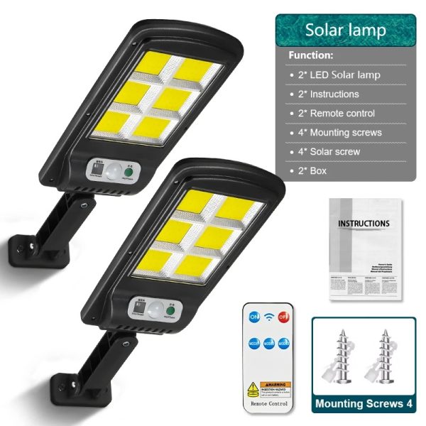 Dve zidne LED lampe montirane iznad ulaza – „Snažno dvostruko solarno osvetljenje sa senzorom pokreta
