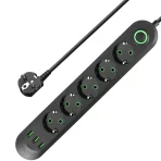 Produžni kabl sa pet utičnica i USB portovima.