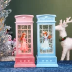 Božićna lanterna LED sneg kugla - „Telephone Booth“ – muzička vodena lampa sa pokretnim snegom - Slika 2
