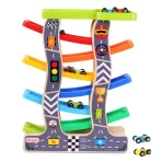 Drvena mini auto traka 2-u-1 sa šarenim autićima na stazi.