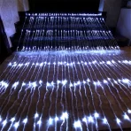 LED Zavesa Meteor Svetla 3x3M – 320 LED Vodopad Rasveta za Praznike, Venčanja i Dekoraciju Doma - Slika 4