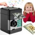 Digital Coin Bank – Elektronska Kasica i devojica pored kasice sa novcem