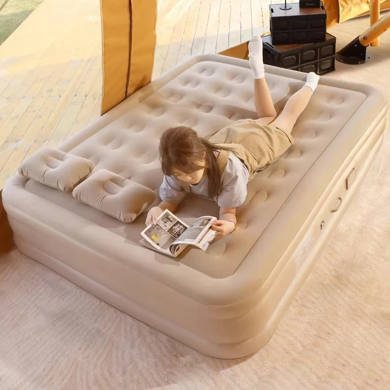 Kamperski dušek na naduvavanje – sklopivi dušek sa ugrađenom pumpom Kamperski dušek na naduvavanje – sklopivi dušek sa ugrađenom pumpom