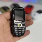 Mini mobilni telefon u obliku ključa – diskretan Dual SIM telefon za svakodnevnu komunikaciju - Slika 4