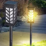 Solarna lampa za stazu IP65 prikaz kako svetli u dvoristu