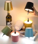 LED stona lampa na dodir